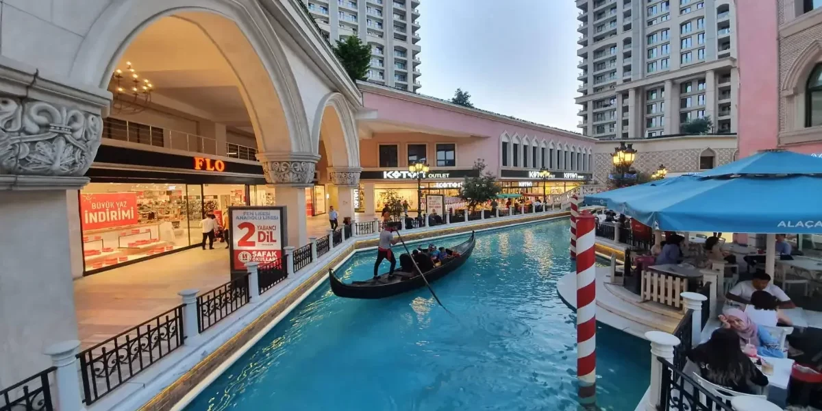 اوت‌لتvenezia
