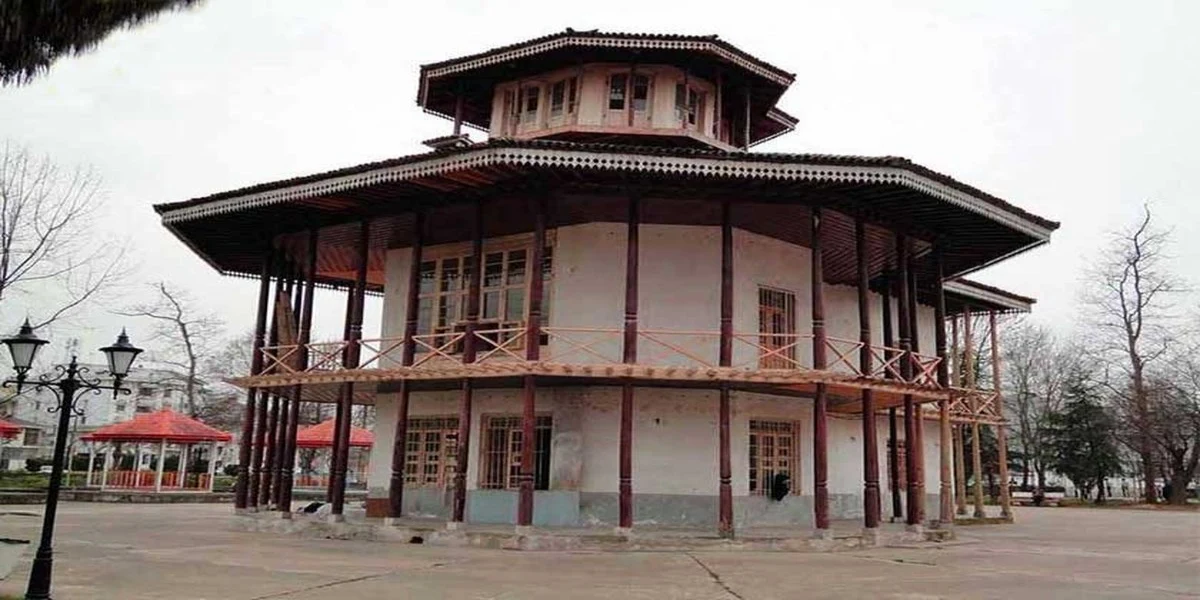 عمارت کلاه فرنگی